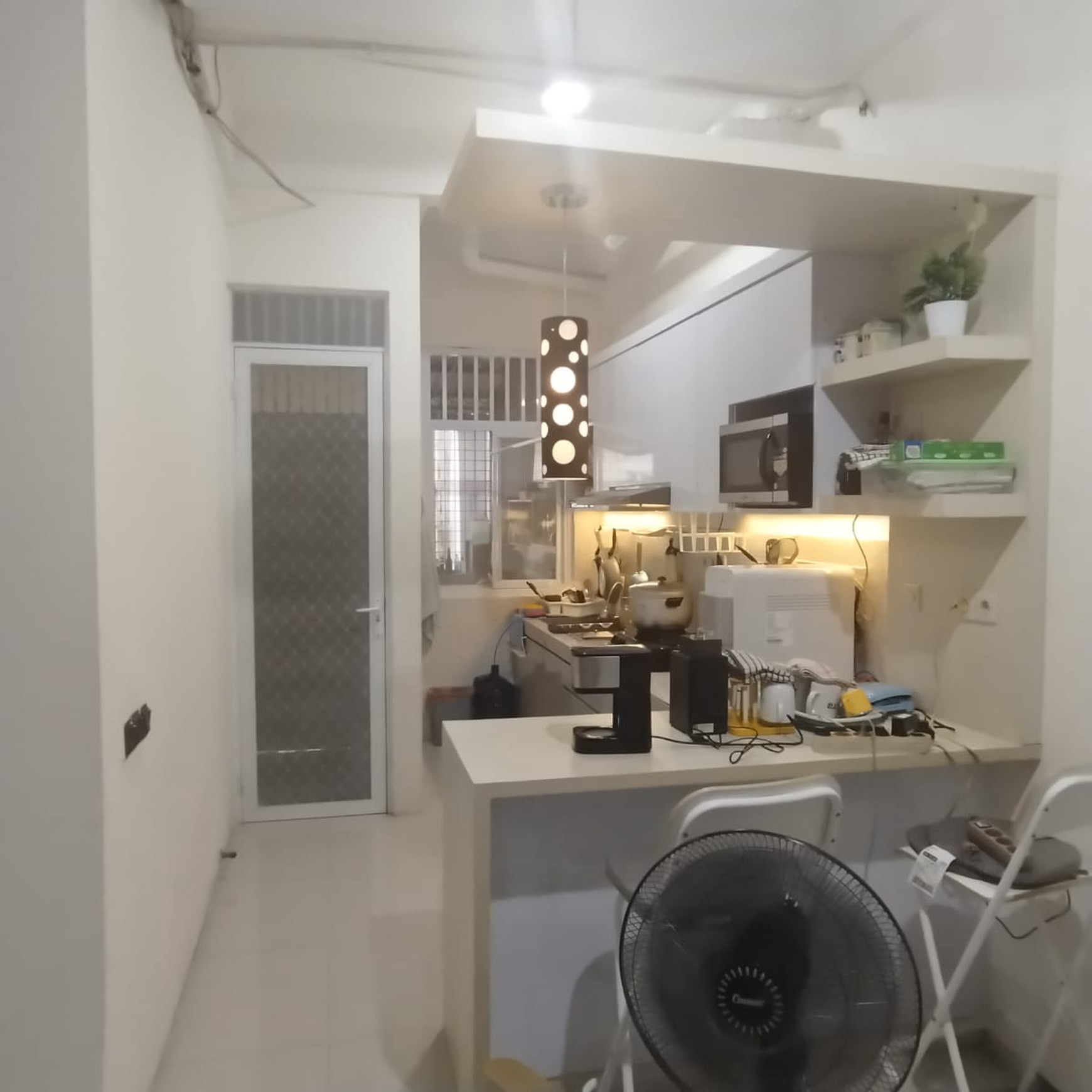 For Sale Rumah Siap Huni di Jl. Surya Bahagia. Sunrise, Jakarta Barat