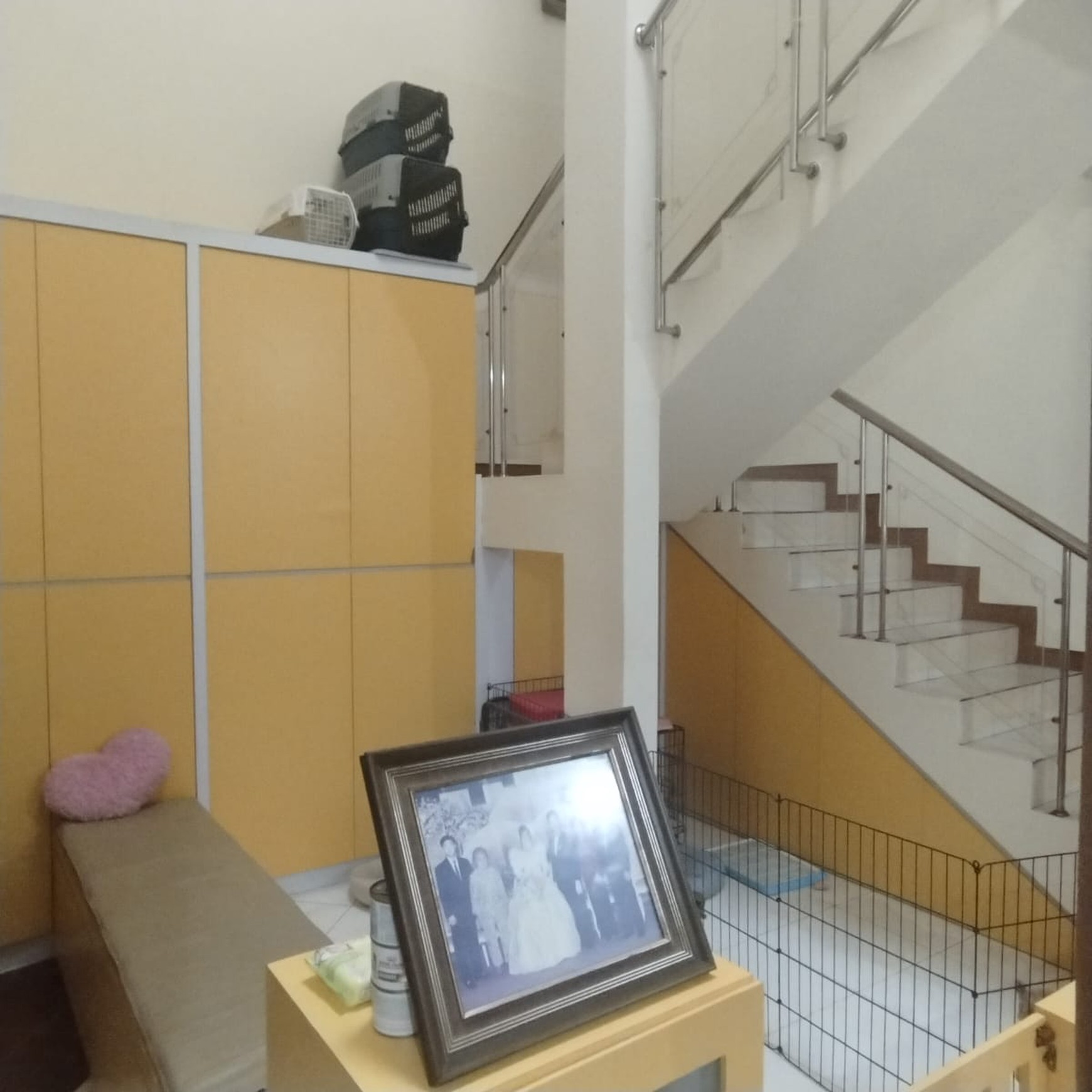 For Sale Rumah Siap Huni di Jl. Surya Bahagia. Sunrise, Jakarta Barat