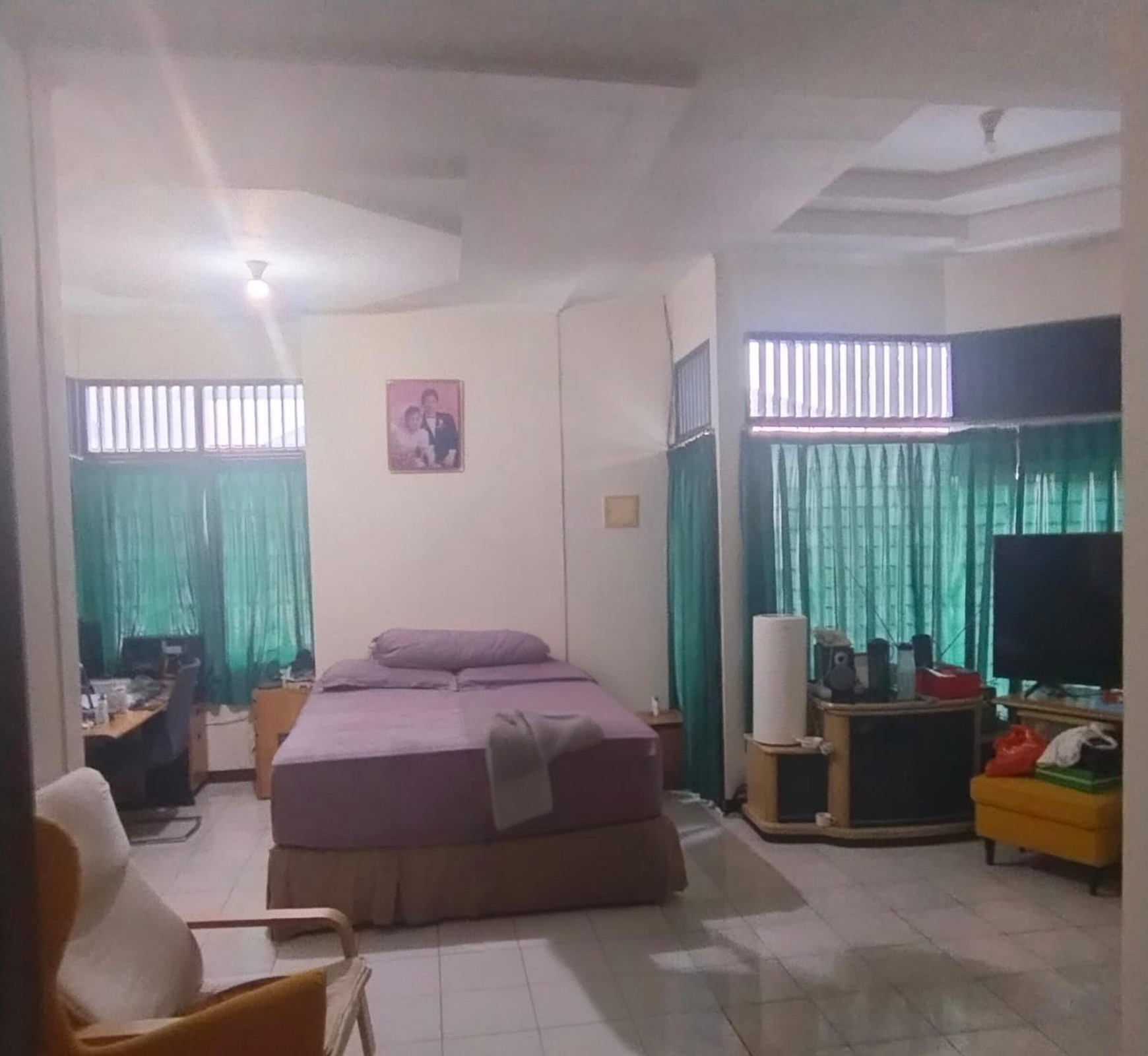 For Sale Rumah Siap Huni di Jl. Surya Bahagia. Sunrise, Jakarta Barat