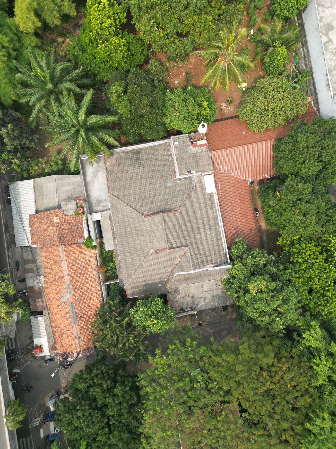 Rumah 2 lantai Murah di Cipete Selatan