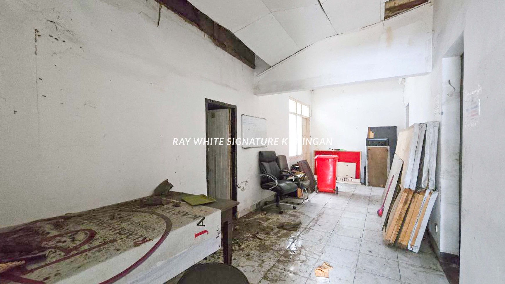 Dijual Rumah Tua Hitung Tanah Di Penataran Menteng Jakarta Pusat 