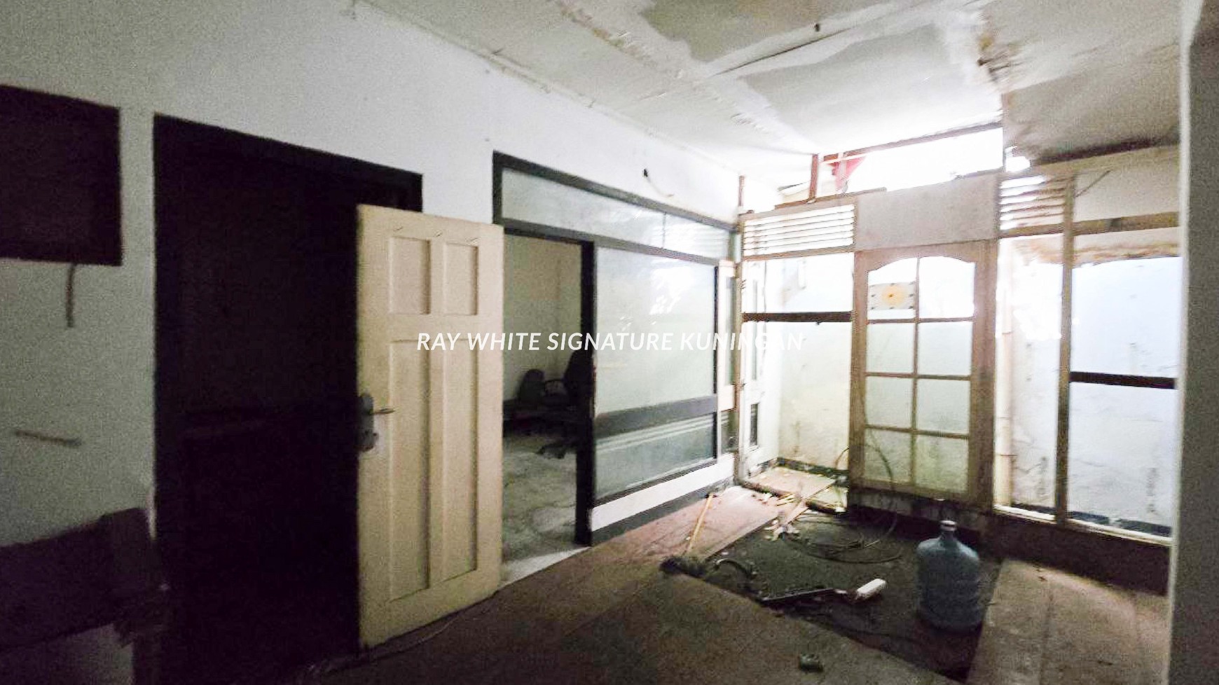 Dijual Rumah Tua Hitung Tanah Di Penataran Menteng Jakarta Pusat 