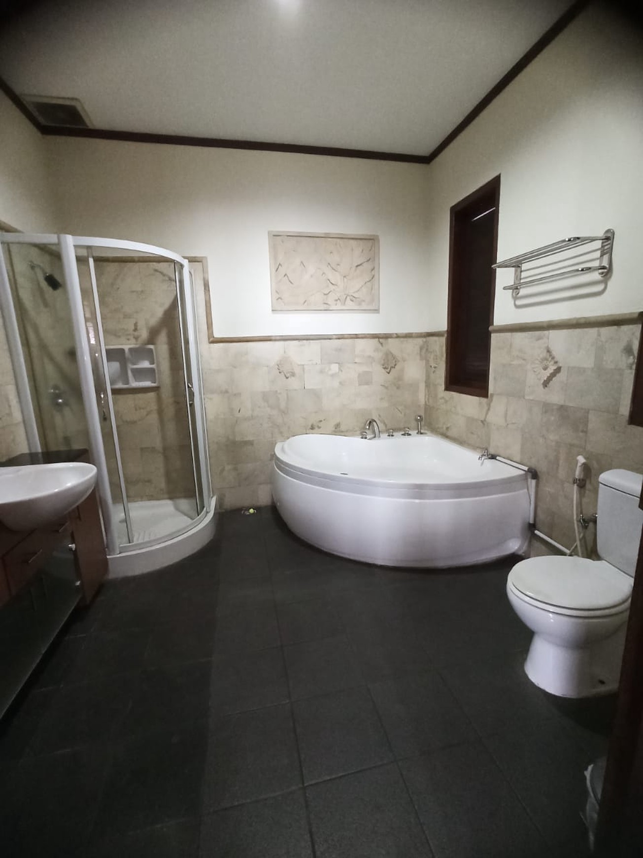 Rumah Hitung Tanah Area Cipete