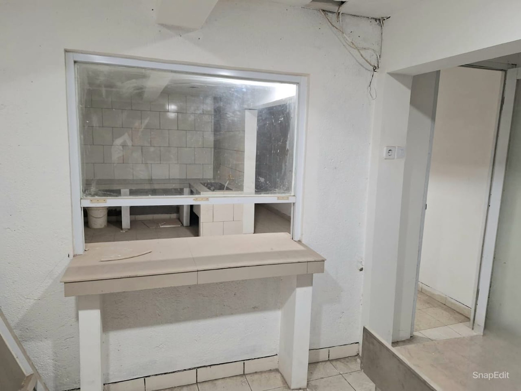 Dijual bangunan ruko 7 lantai di grogol