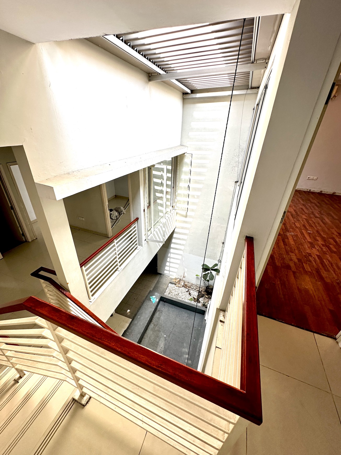 Rumah Bagus Di Kebayoran Village Bintaro Jaya Sektor 7