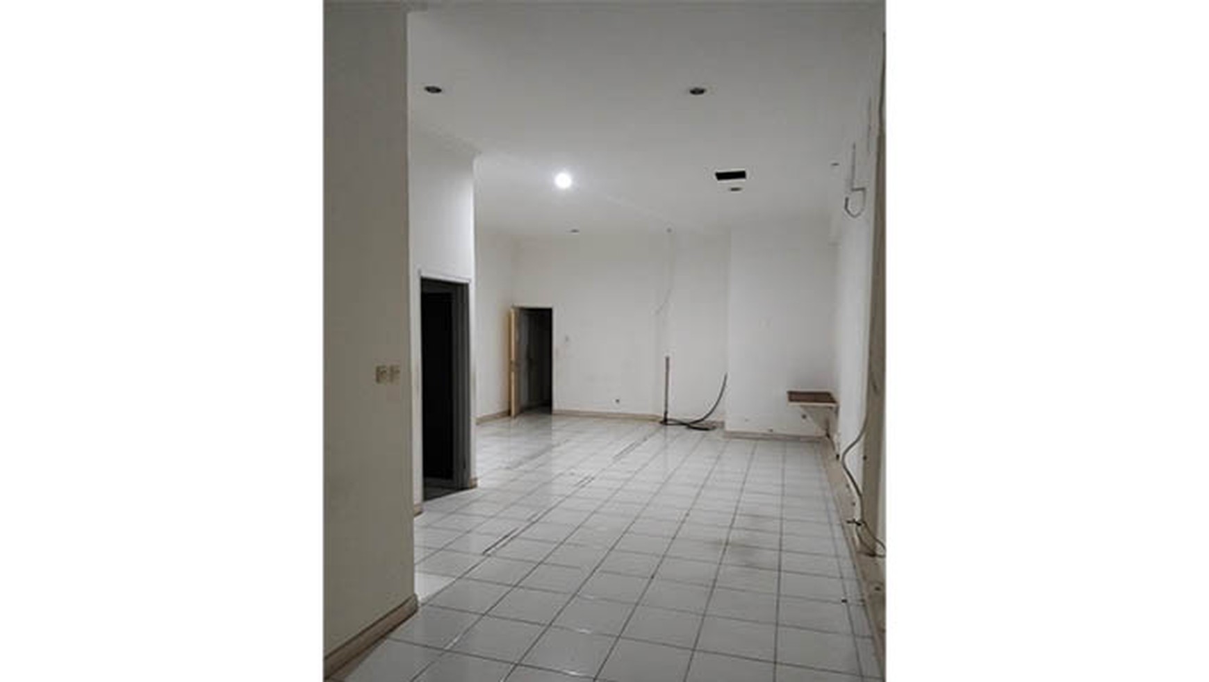 Gudang Halim Perdana Kusuma, Tangerang