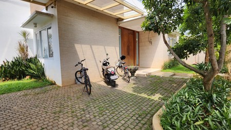 Rumah aman dan Nyaman diKomplek Bea Cukai