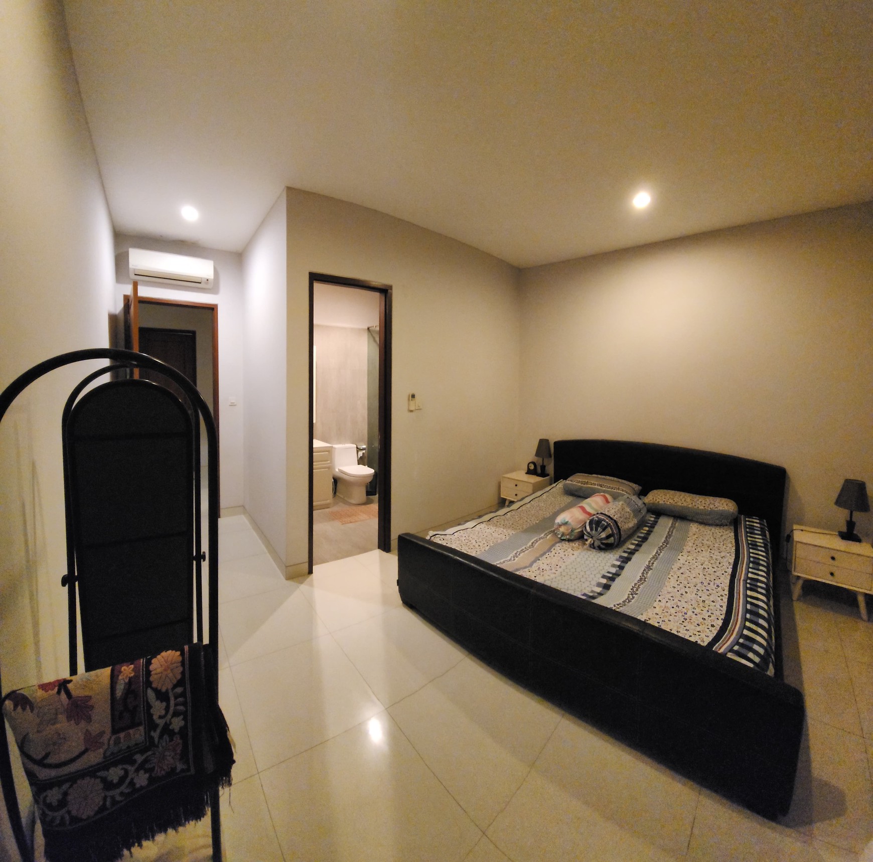 Rumah aman dan Nyaman diKomplek Bea Cukai