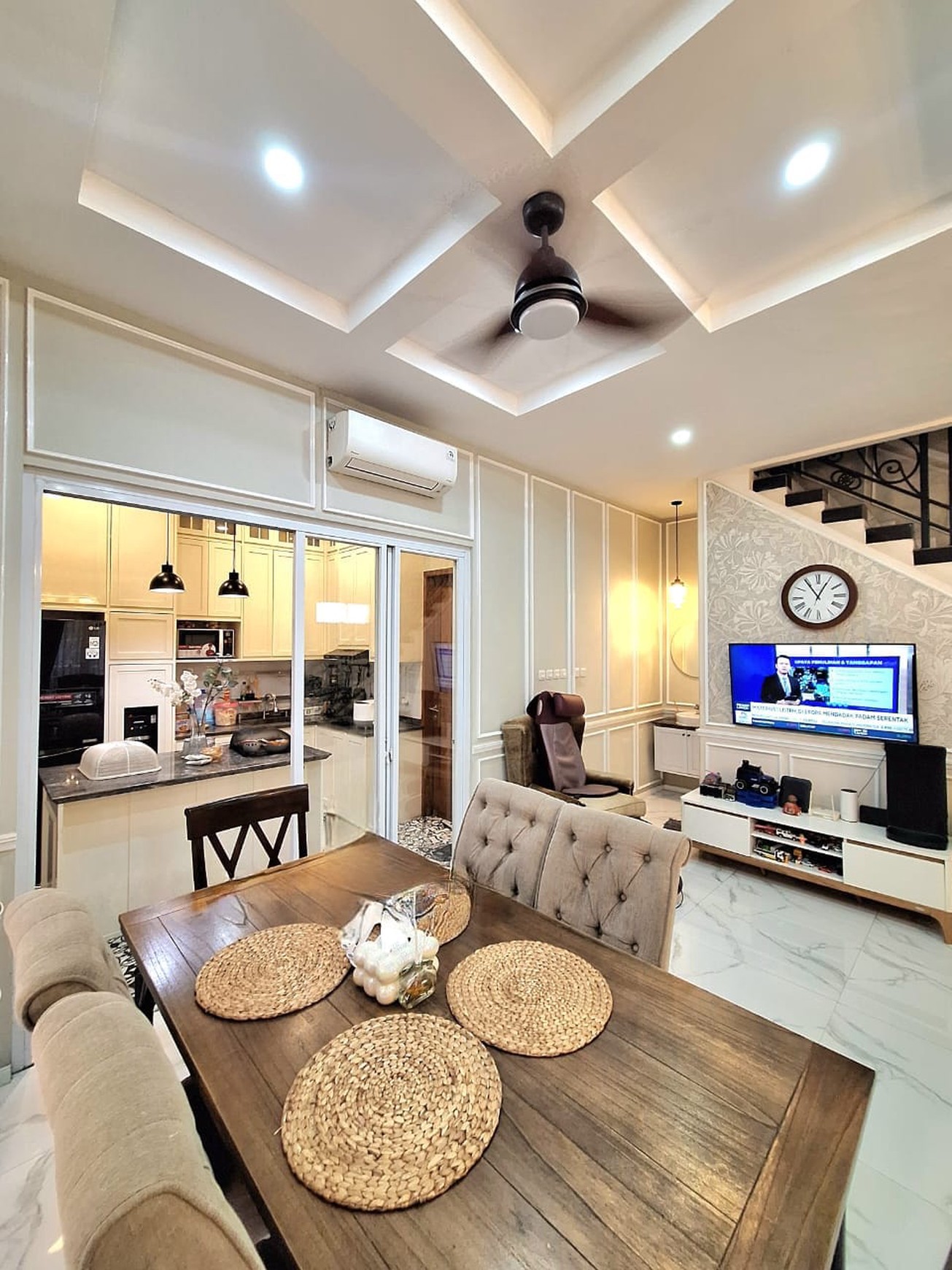 Rumah Di Pondok Aren Lokasi Strategis Siap Huni SHM KT 3 + 1 KM 3 + 1 Posisi HOOK @Pondok Aren Tangerang Selatan