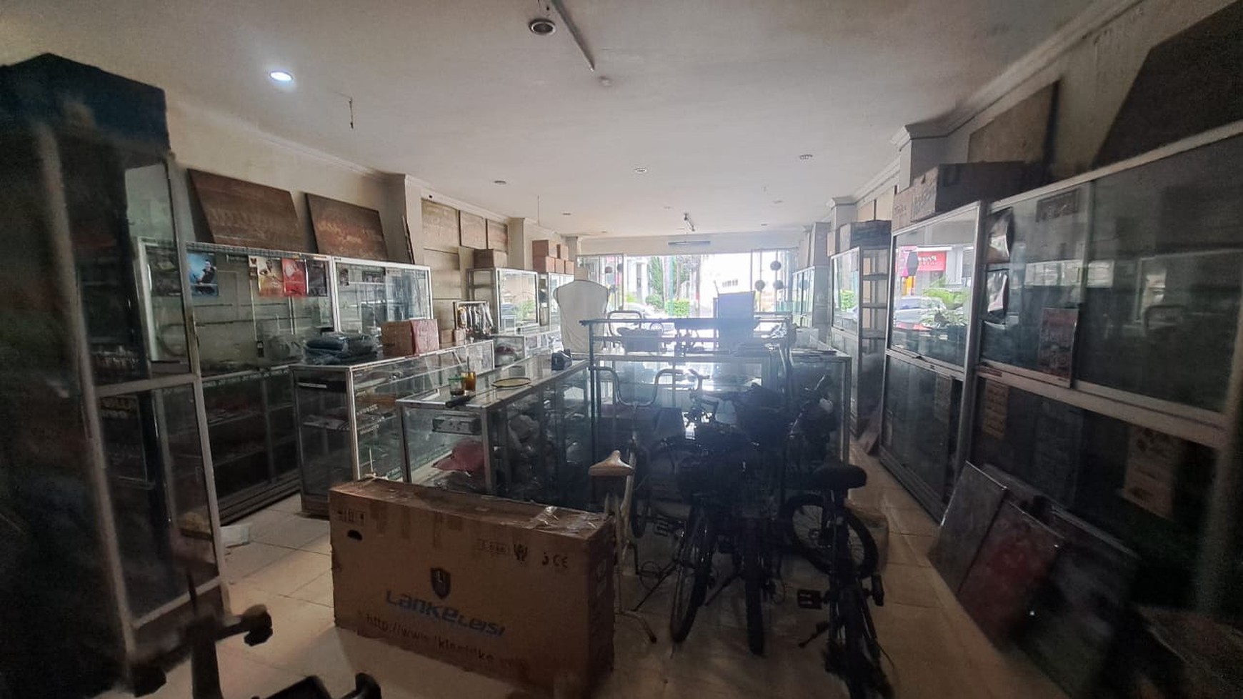 Ruko Strategis Dekat Kampus UGM, Jalan Simanjuntak, Yogyakarta