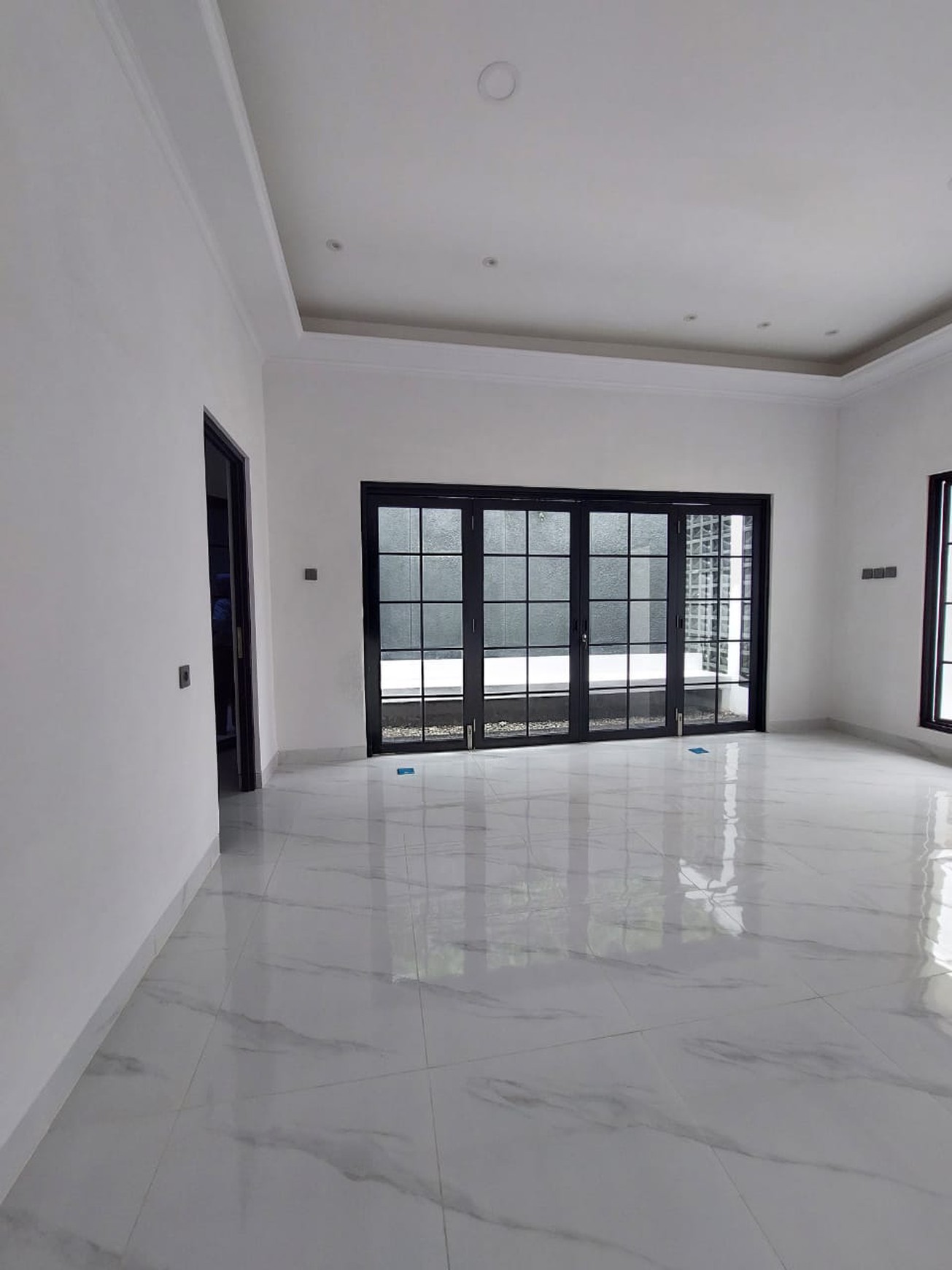 Rumah Siap Huni KT 3 KM 2 dengan Hunian Nyaman dan Asri di Ciputat