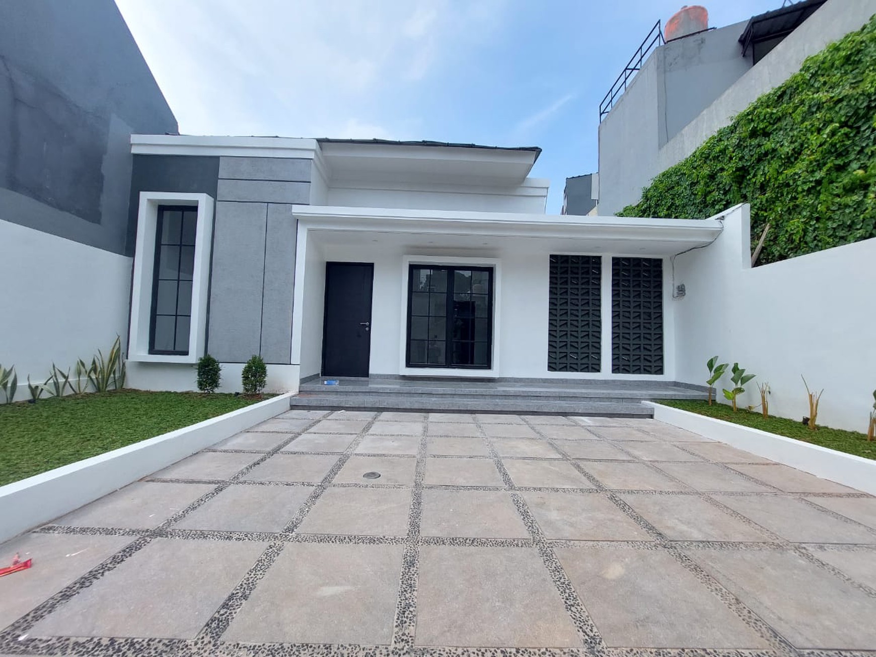 Rumah Siap Huni KT 3 KM 2 dengan Hunian Nyaman dan Asri di Ciputat