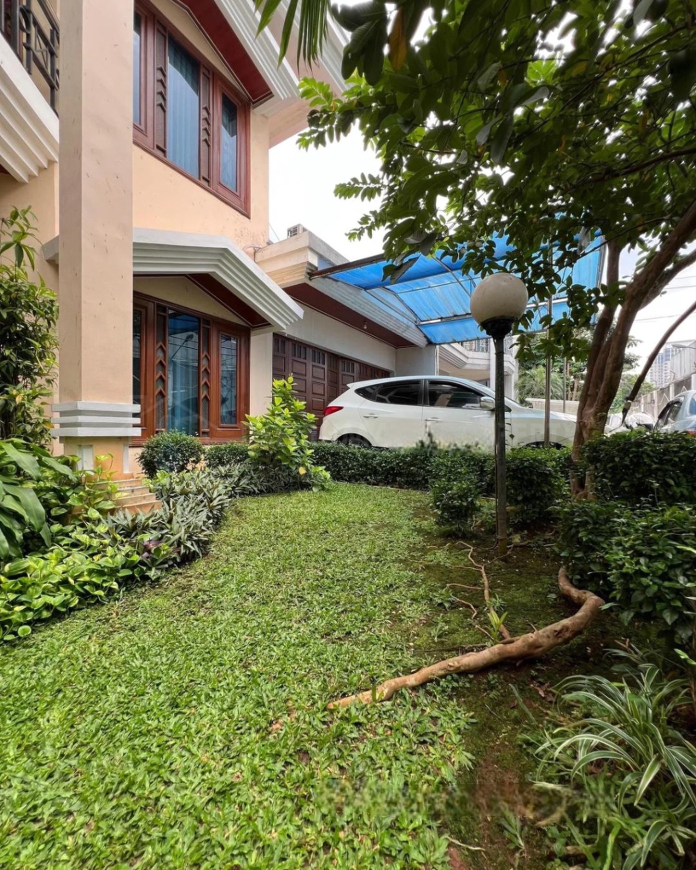 Rumah dijual di Permata Hijau - Startegis dan Nyaman