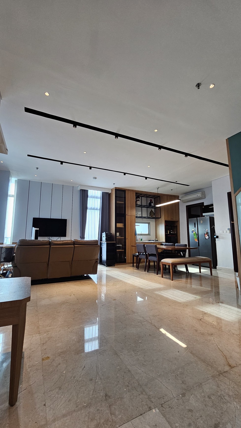 Dijual Apt Essence Darmawangsa 