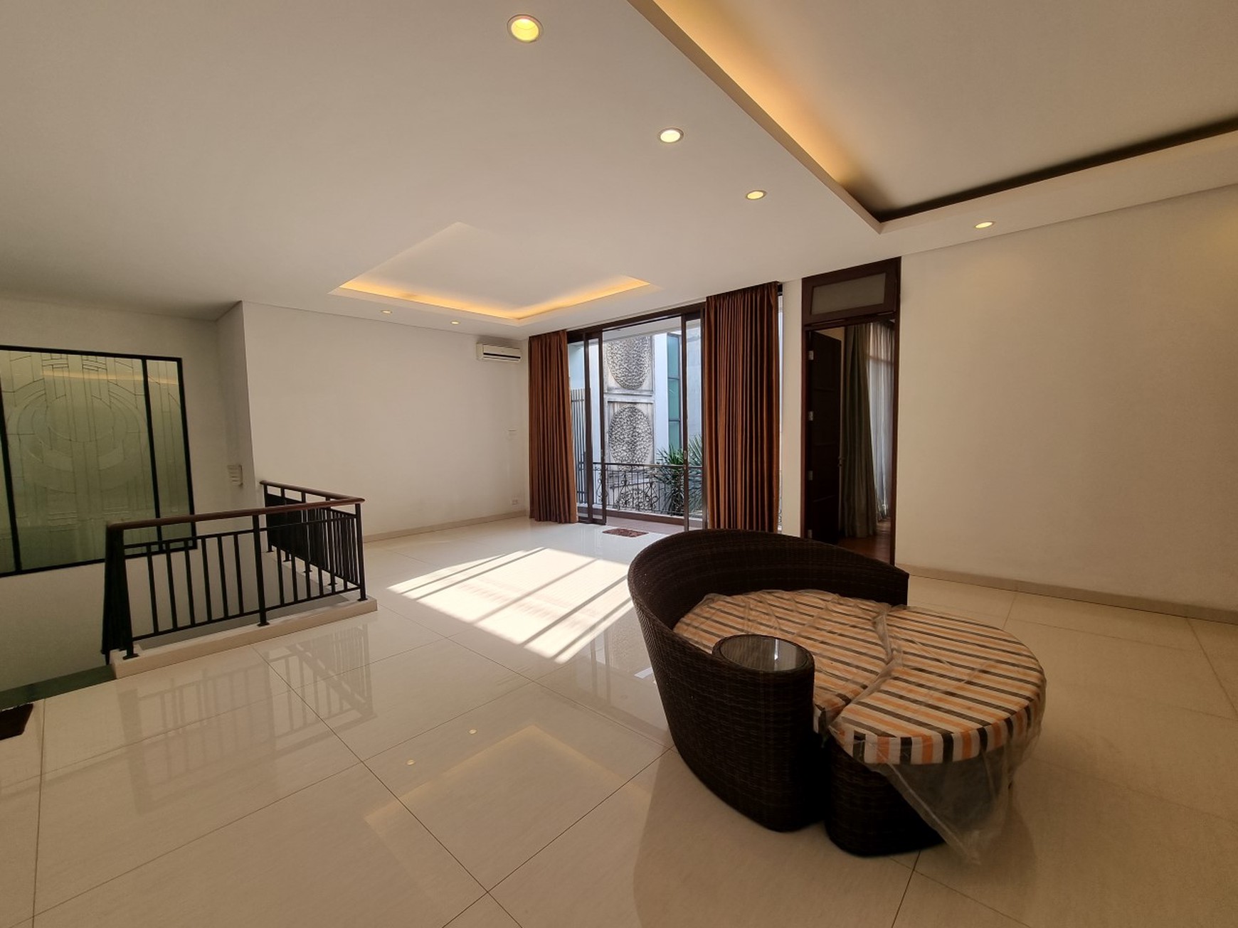 Rumah Villa Permata Gading ,Kelapa Gading Luas 375m2