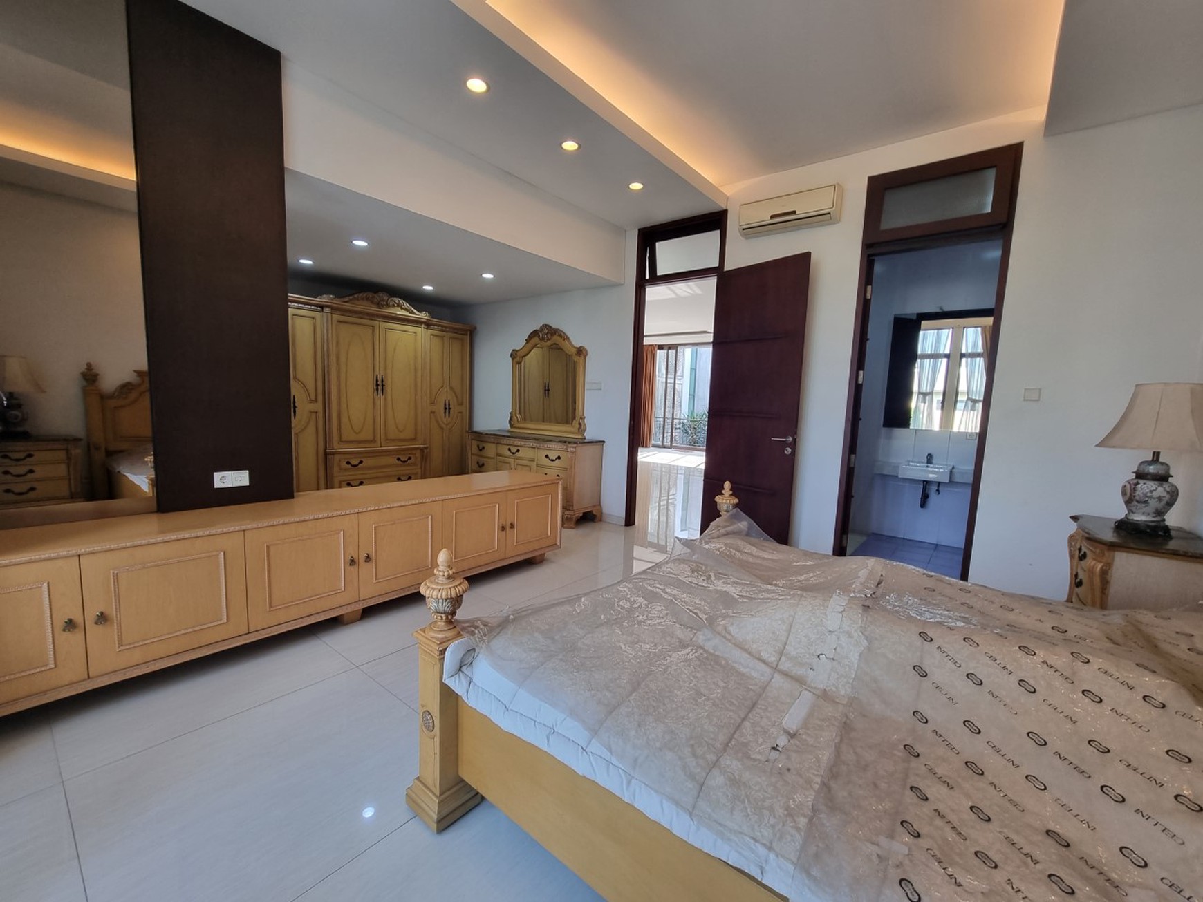 Rumah Villa Permata Gading ,Kelapa Gading Luas 375m2