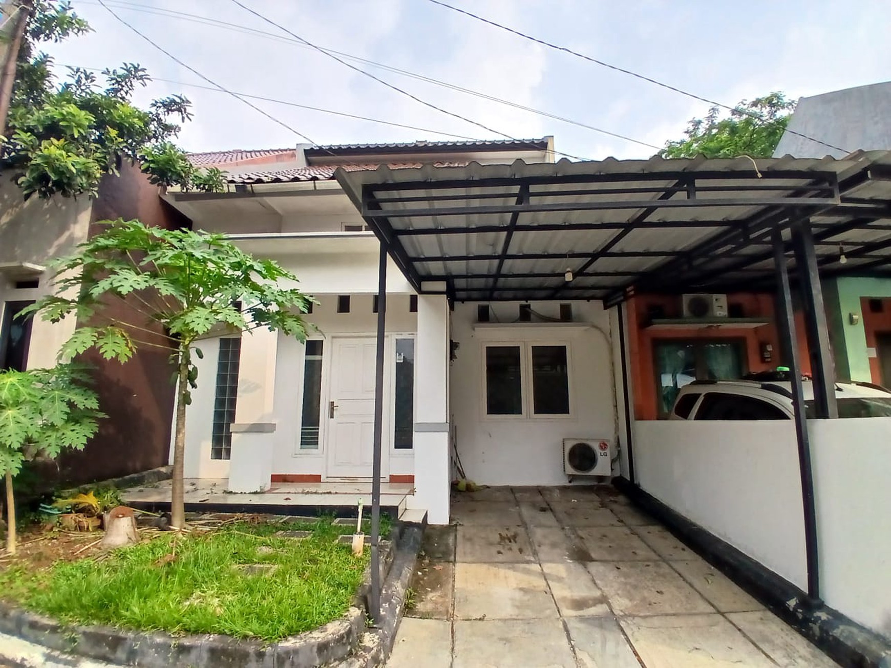 Disewakan bringin townhouse depok