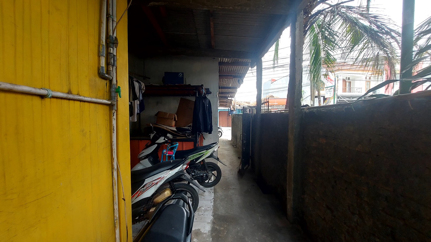 Dijual Tanah dan Bangunan (Rumah-Kontrakan) di Pinggir Jalan Raya Pahlawan Rempoa Ciputat