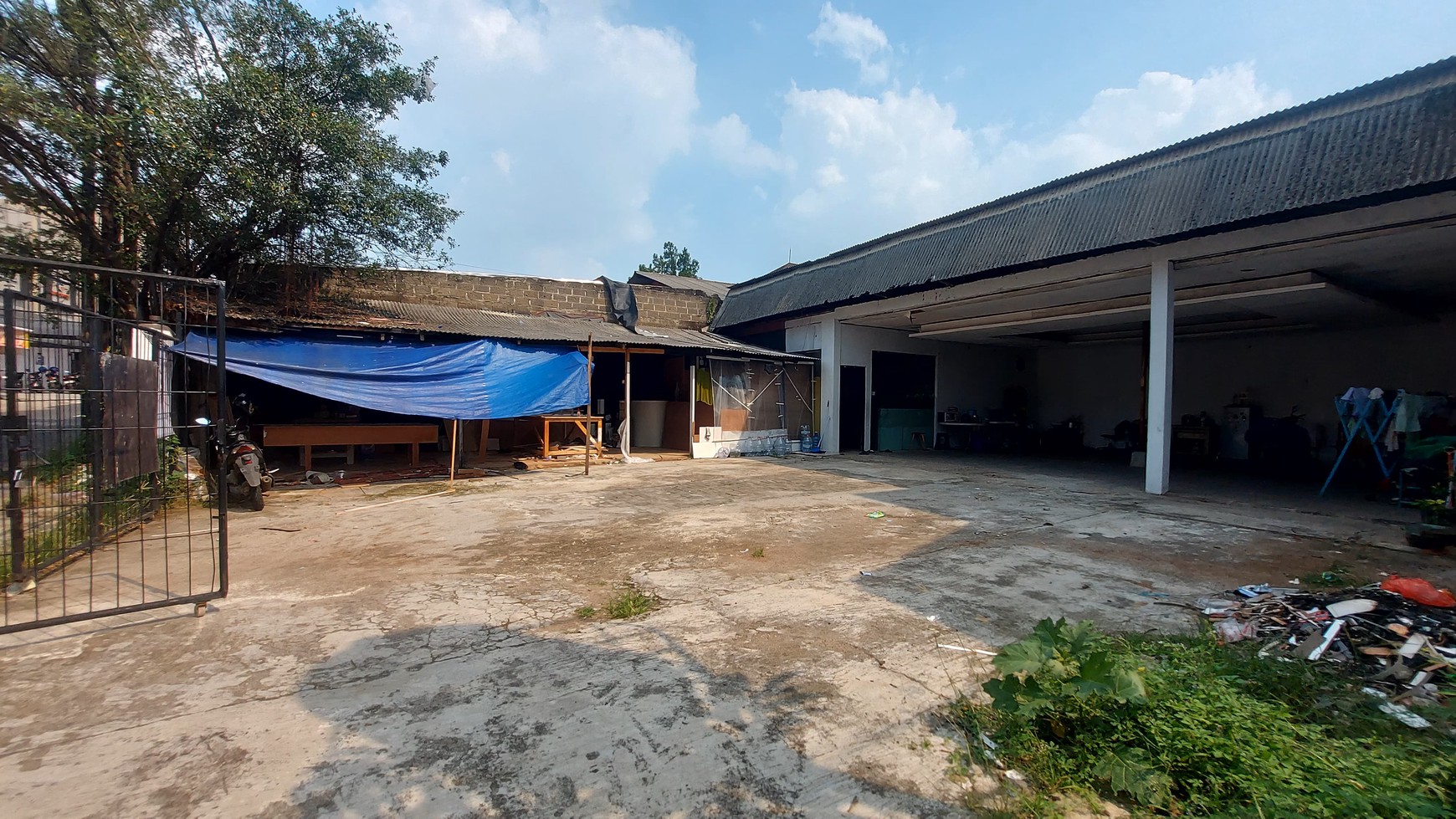 Disewakan Lahan Lokasi Pinggir Jalan Cocok Untuk Gudang, Cafe, Bengkel