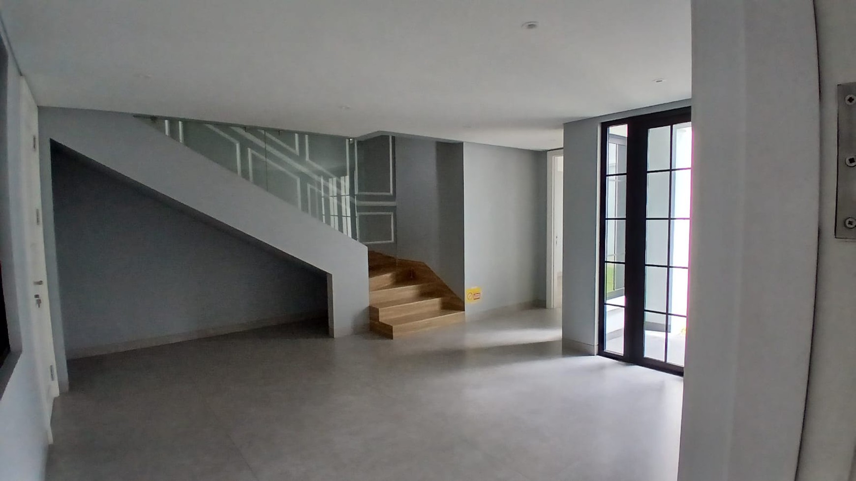 Rumah Mewah Brand New 3 Lantai di Orange Grove Jeruk Purut Jakarta Selatan