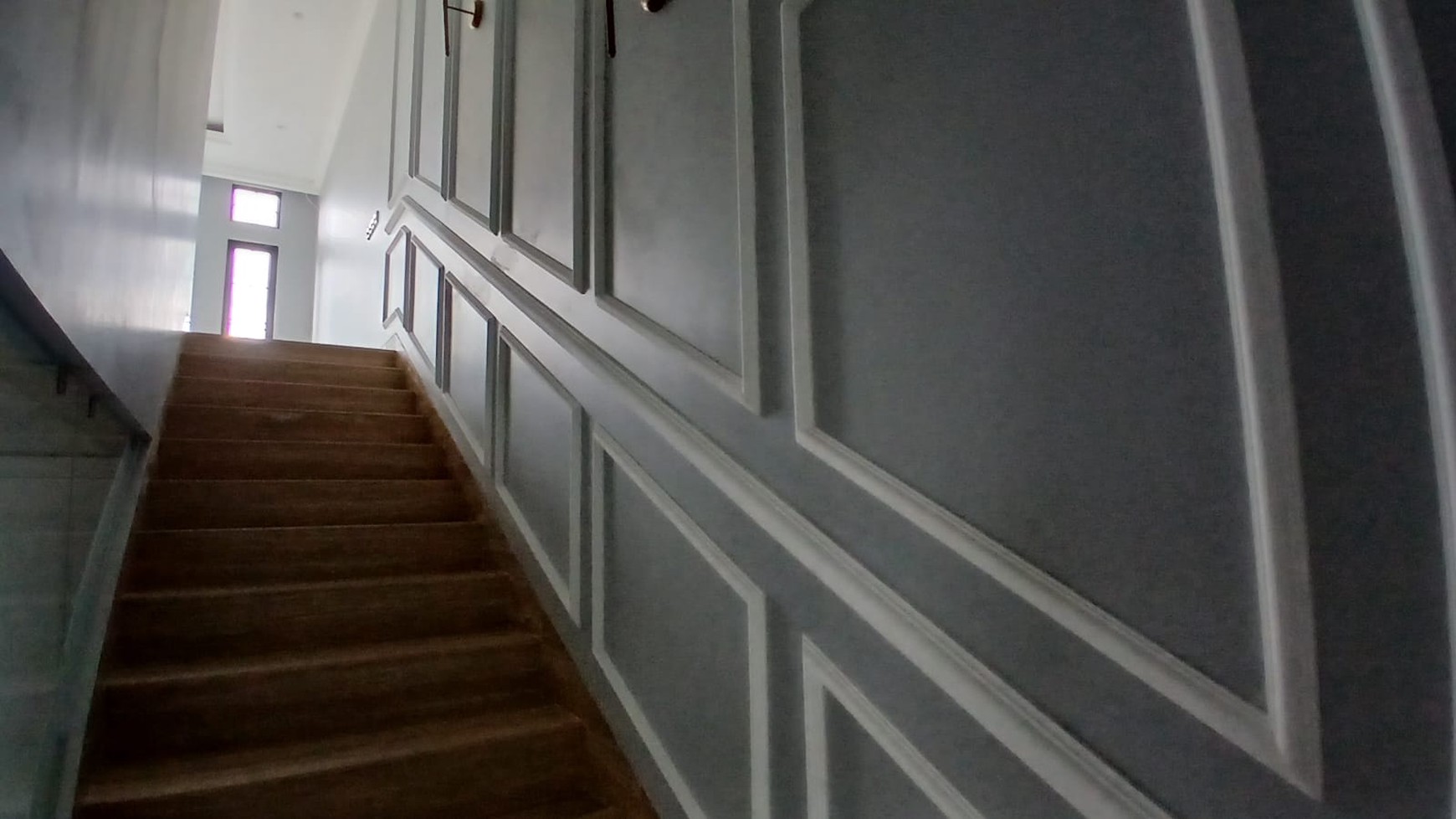 Rumah Mewah Brand New 3 Lantai di Orange Grove Jeruk Purut Jakarta Selatan