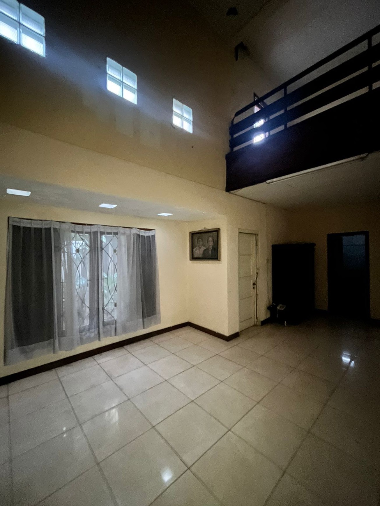 Dijual cepat rumah tua di lokasi strategis Tebet Raya