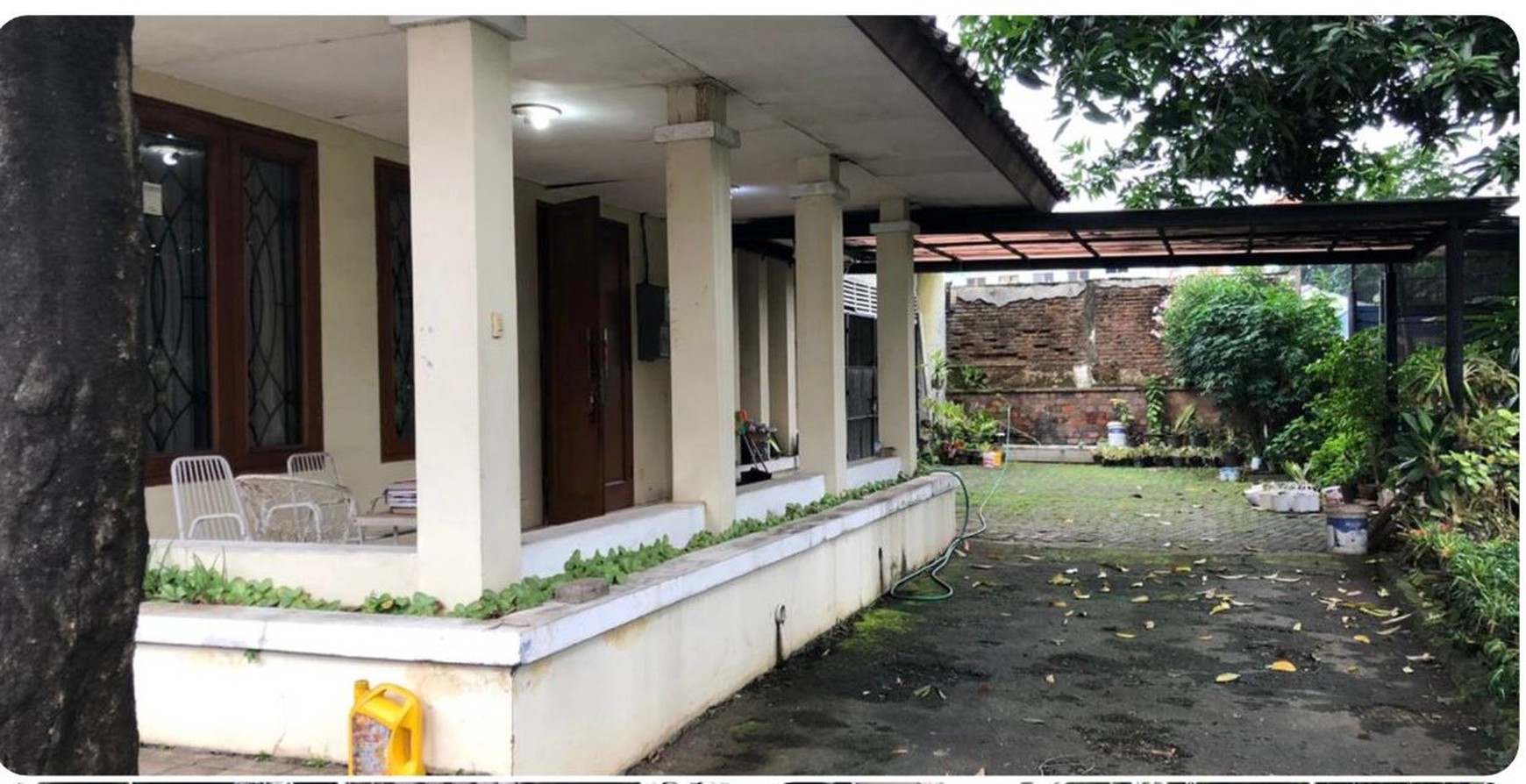 Dijual cepat rumah tua di lokasi strategis Tebet Raya