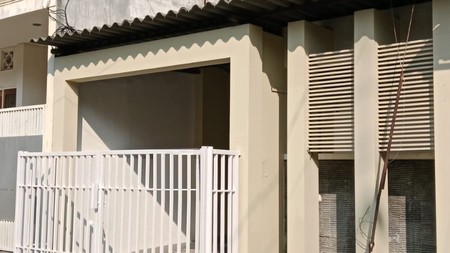 Dijual Rumah SHM di Griya Asri Pakuwon City Surabaya