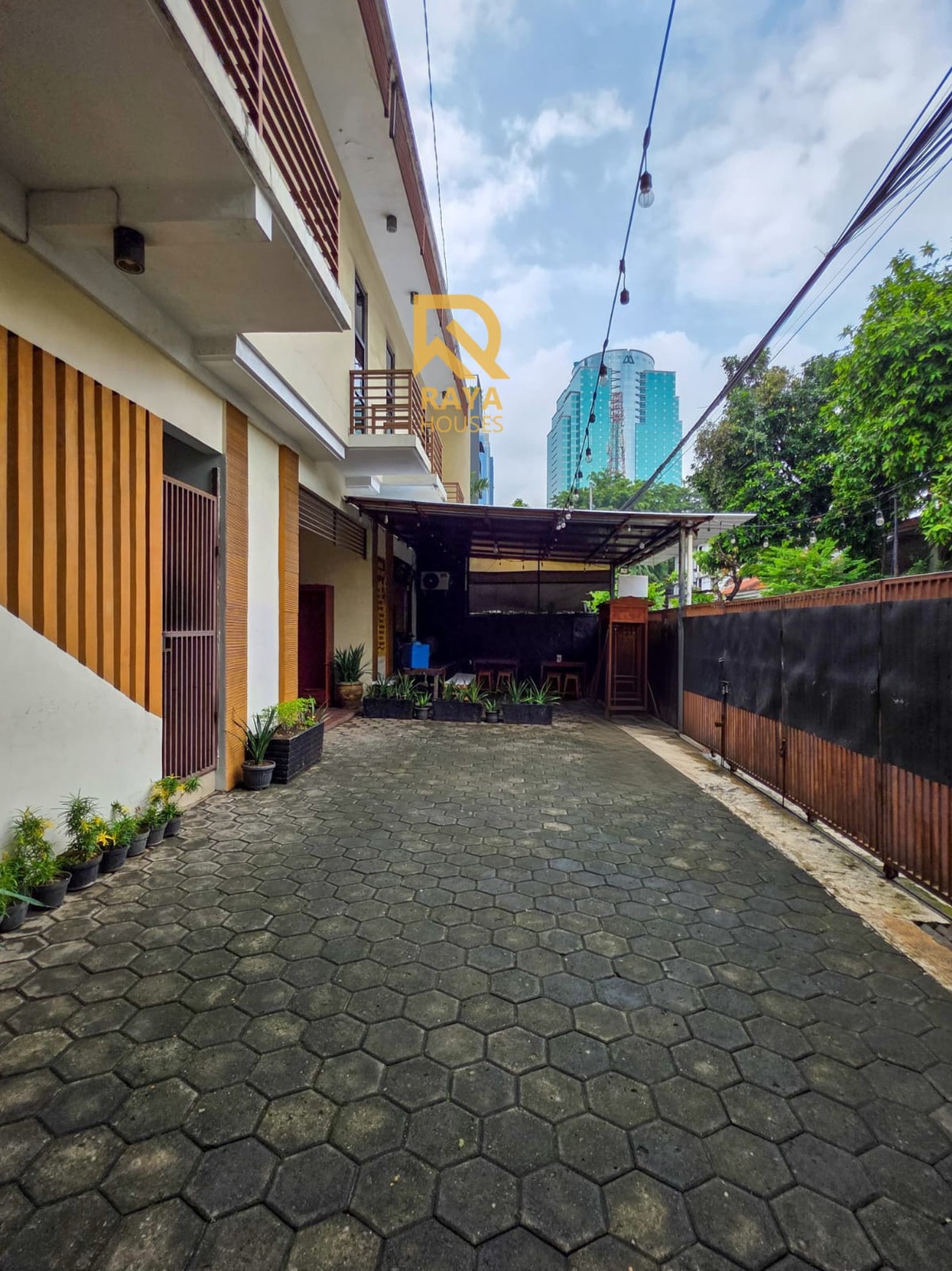 Jual  Cepat Rumah + tempat Kos Bendungan  Hilir