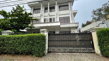 DIJUAL RUMAH  TENGAH KOTA Jl.Sultan Agung - Semarang