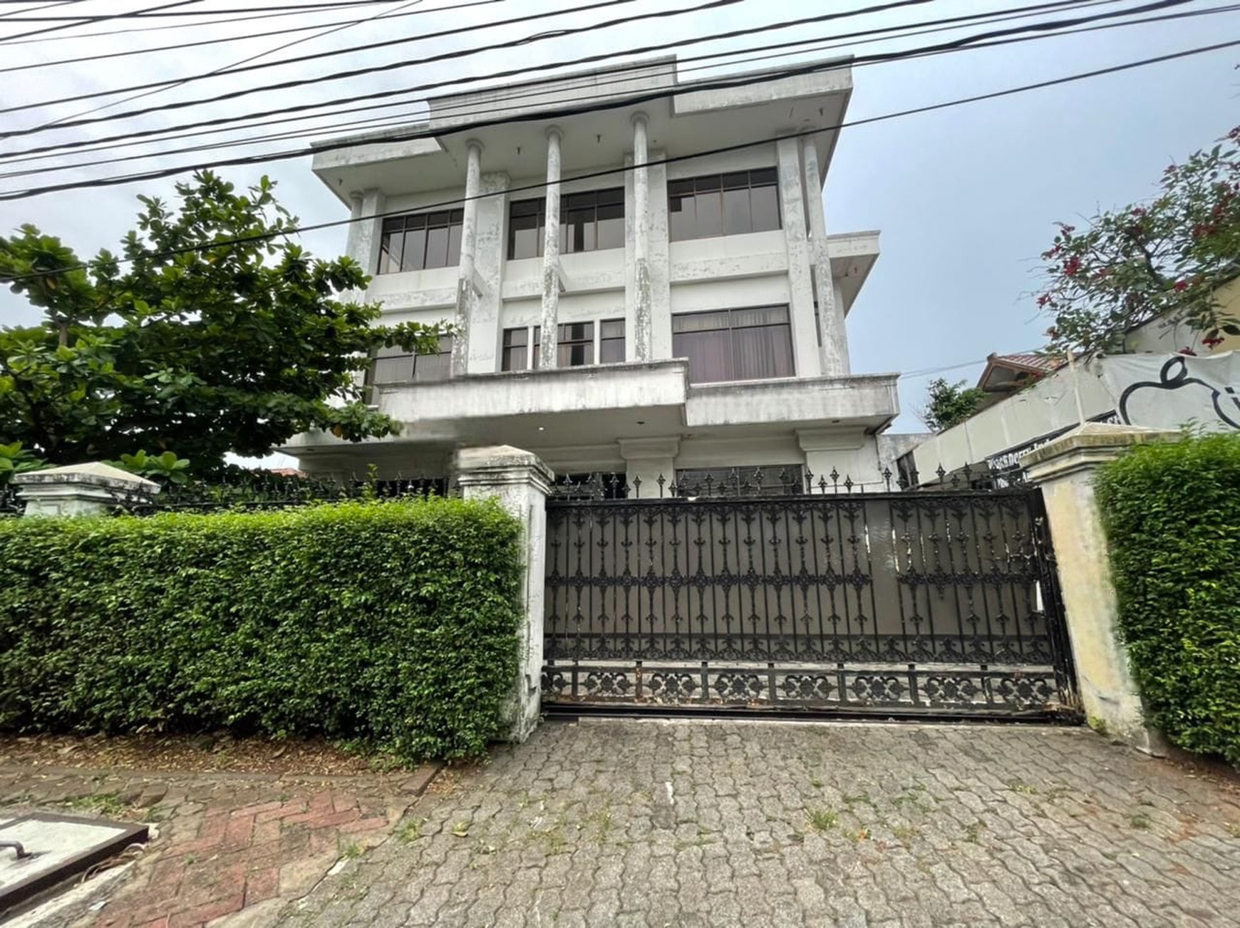 DIJUAL RUMAH  TENGAH KOTA Jl.Sultan Agung - Semarang