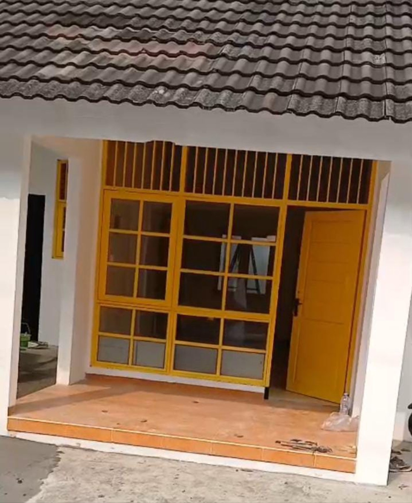 DIJUAL RUMAH SBY BARAT RAYA TENGGER KANDANGAN AREA STRATEGIS