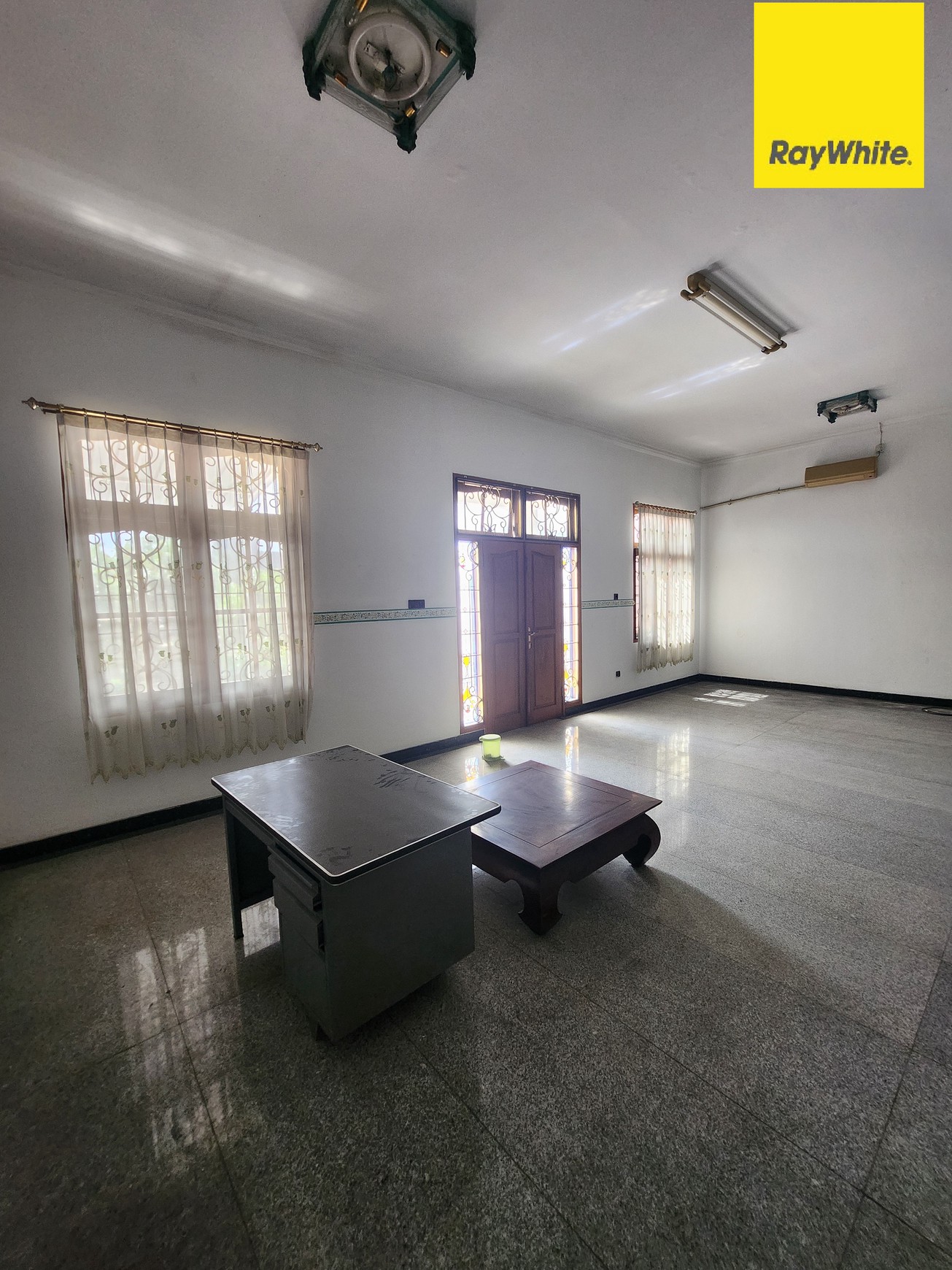 Dijual Ruko 2 lantai di Wisma Permai Barat Surabaya
