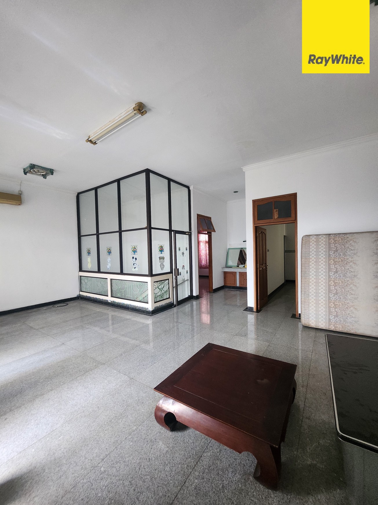 Dijual Ruko 2 lantai di Wisma Permai Barat Surabaya