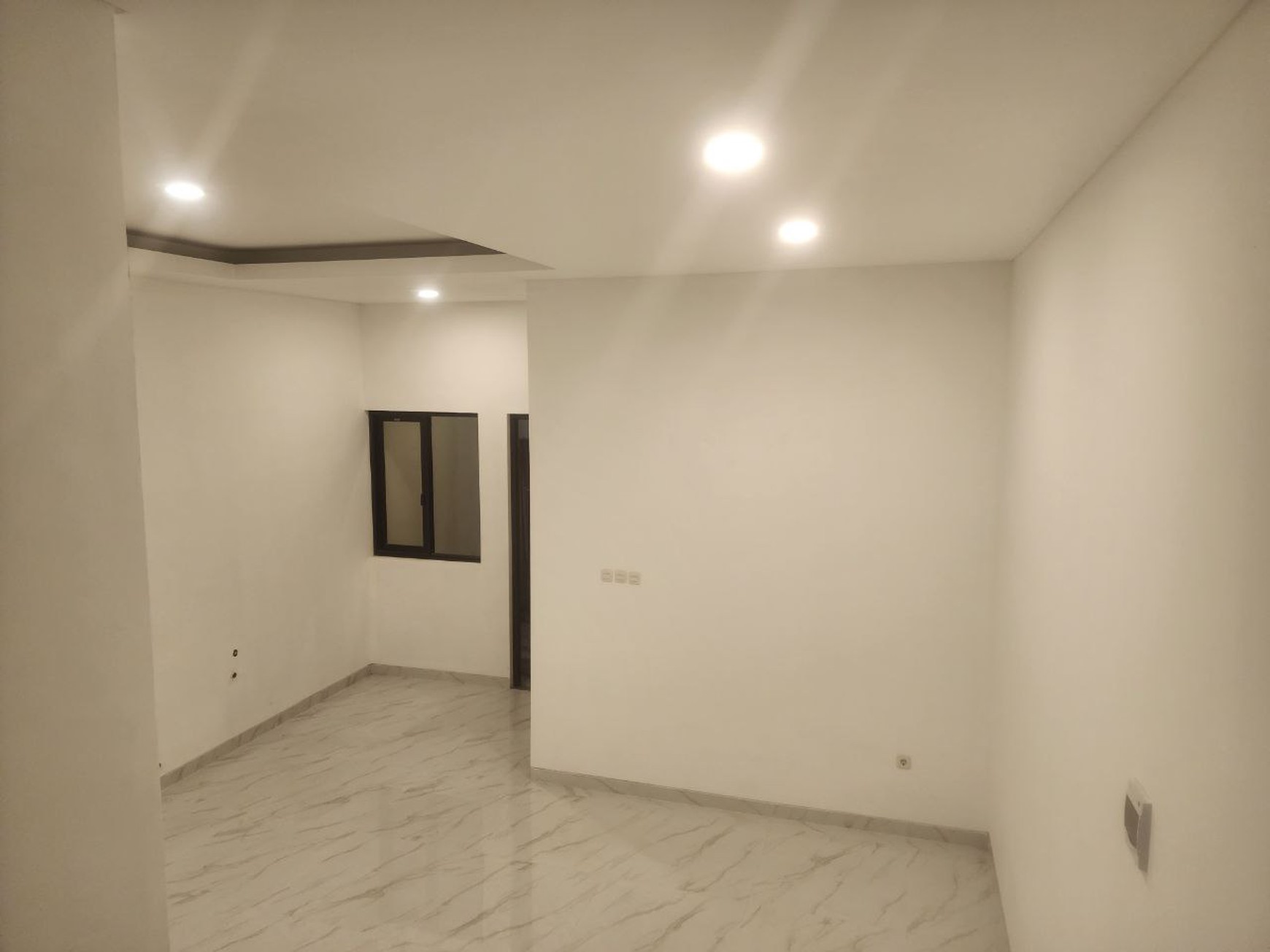 Rumah 2 Lantai Murah dan Mewah di Rungkut Menanggal Surabaya
