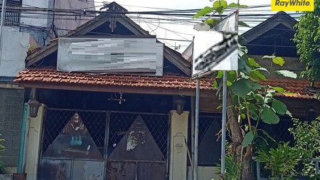 Dijual Rumah SHM di Jl Tumapel Surabaya Pusat