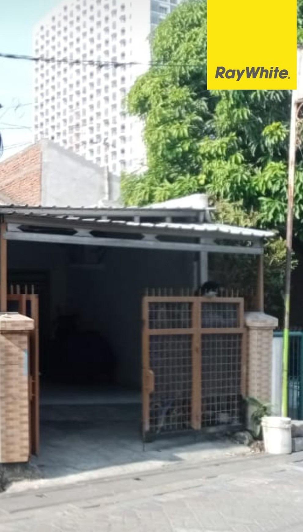 Dijual Rumah di Jalan Manyar Sabrangan Surabaya