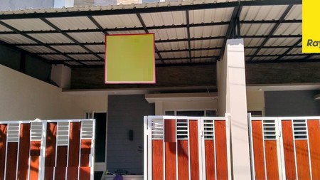 Dijual Rumah 2 lantai di Rungkut Asri Utara Surabaya