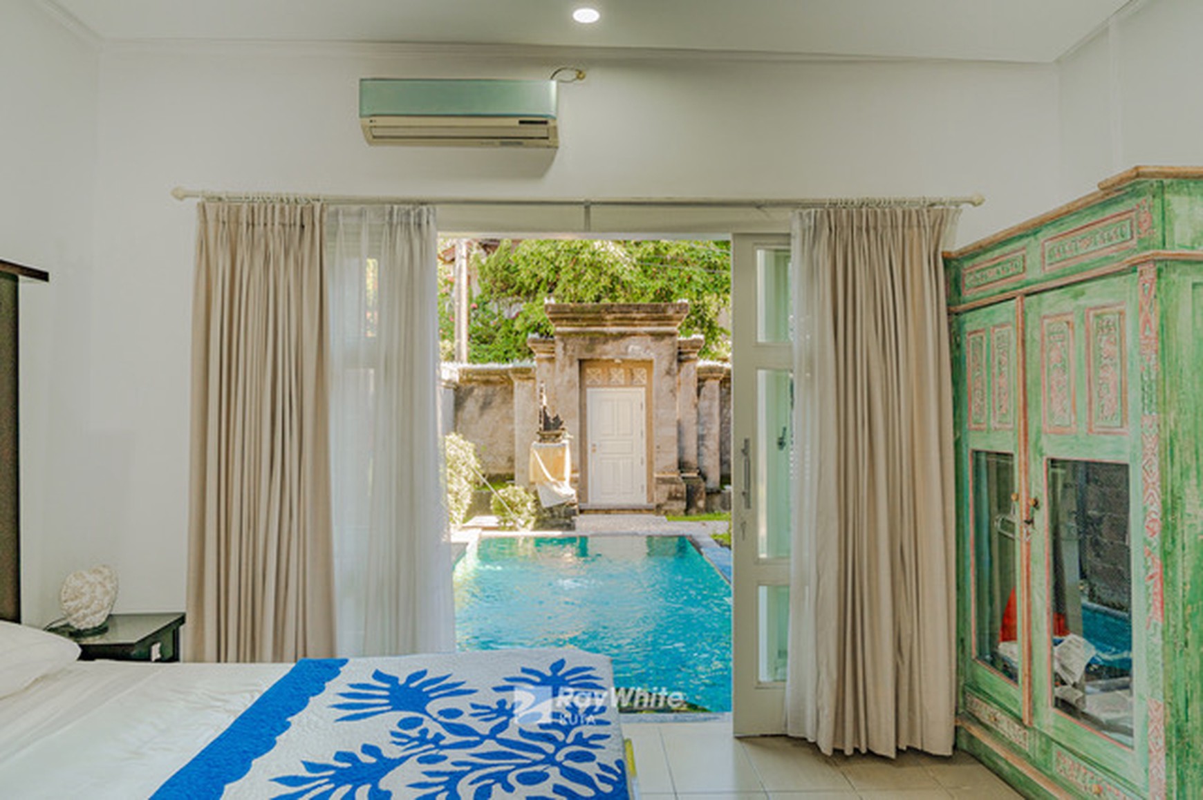 For Sale Modern 3-Bedroom Villa in Seminyak