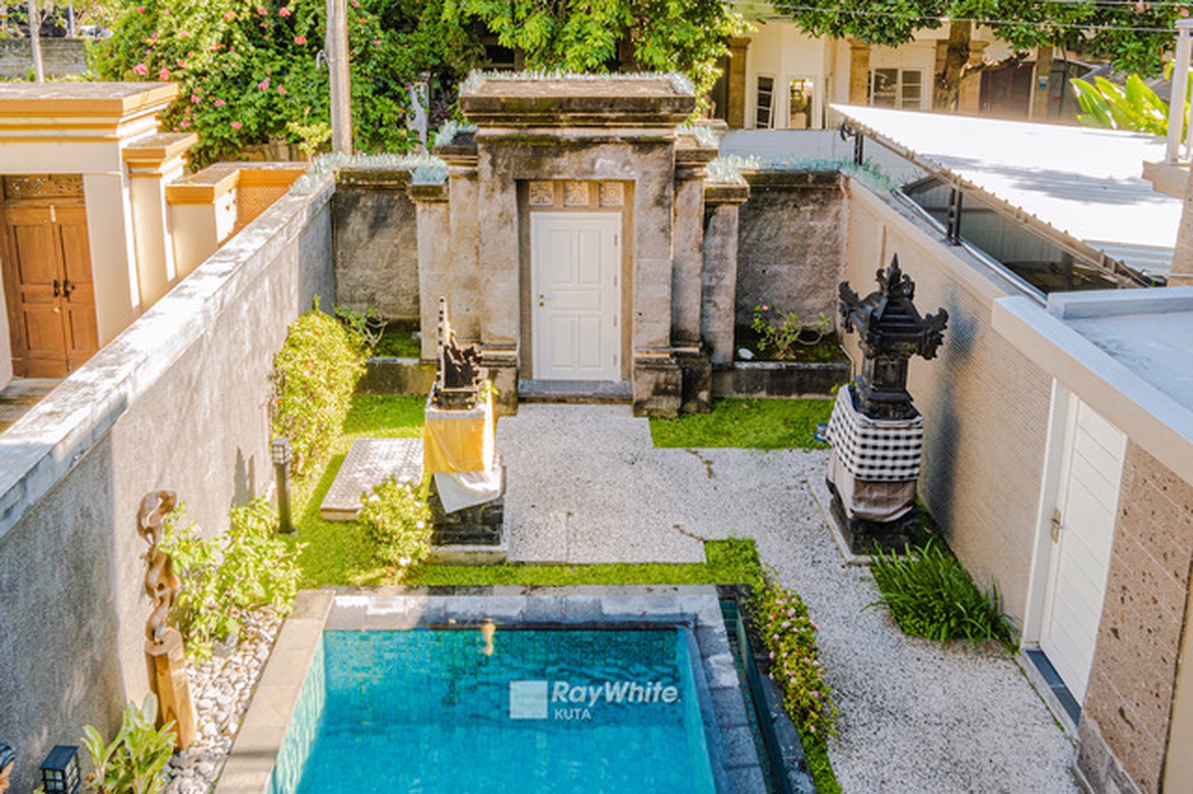 For Sale Modern 3-Bedroom Villa in Seminyak