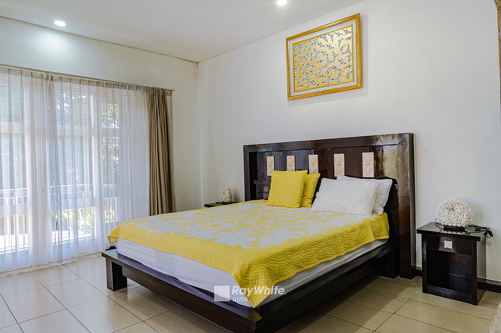 For Sale Modern 3-Bedroom Villa in Seminyak