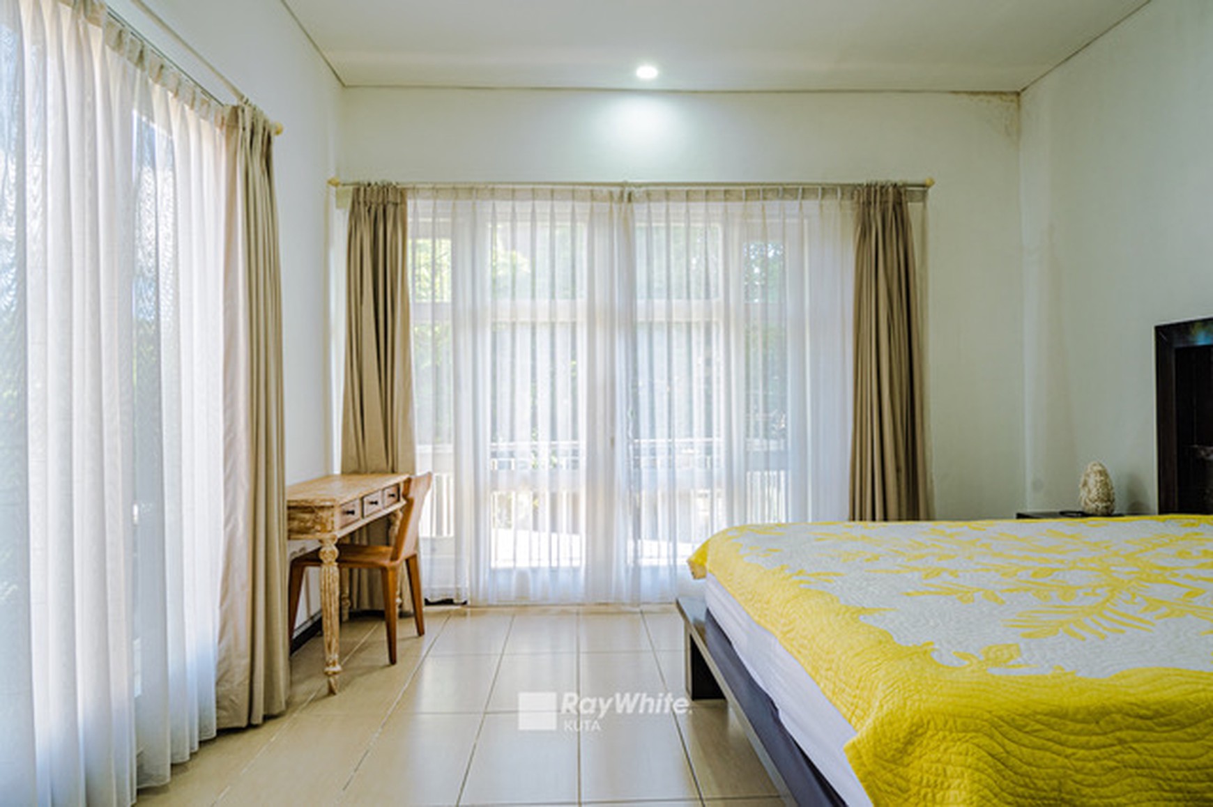 For Sale Modern 3-Bedroom Villa in Seminyak