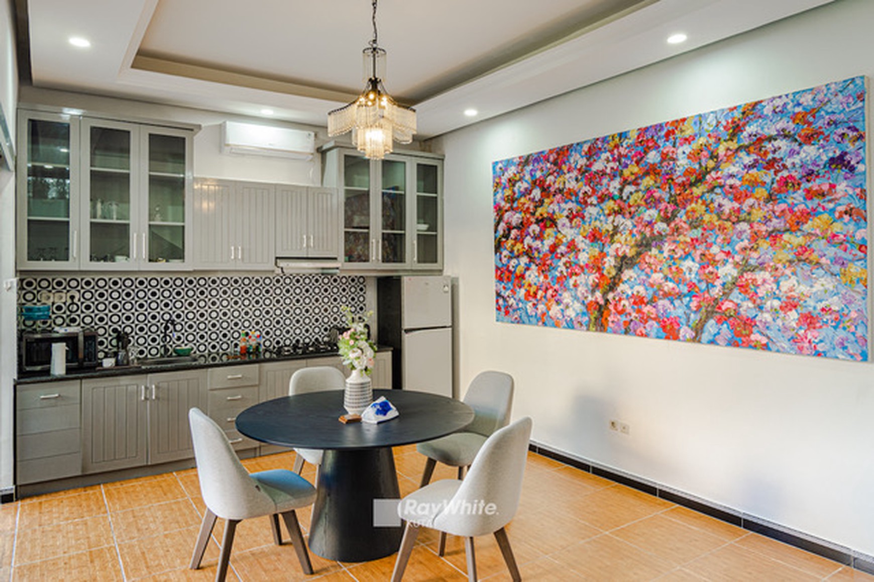 For Sale Modern 3-Bedroom Villa in Seminyak