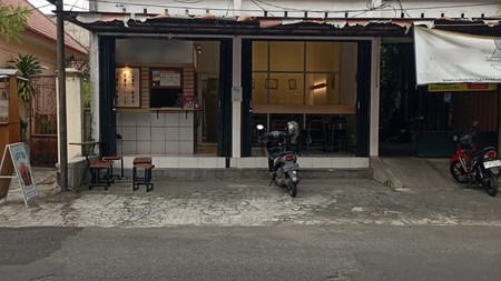 Ruang Usaha Strategis Cocok Untuk Cafe Lokasi Dekat Pasar Demangan, Caturtunggal Depok Sleman