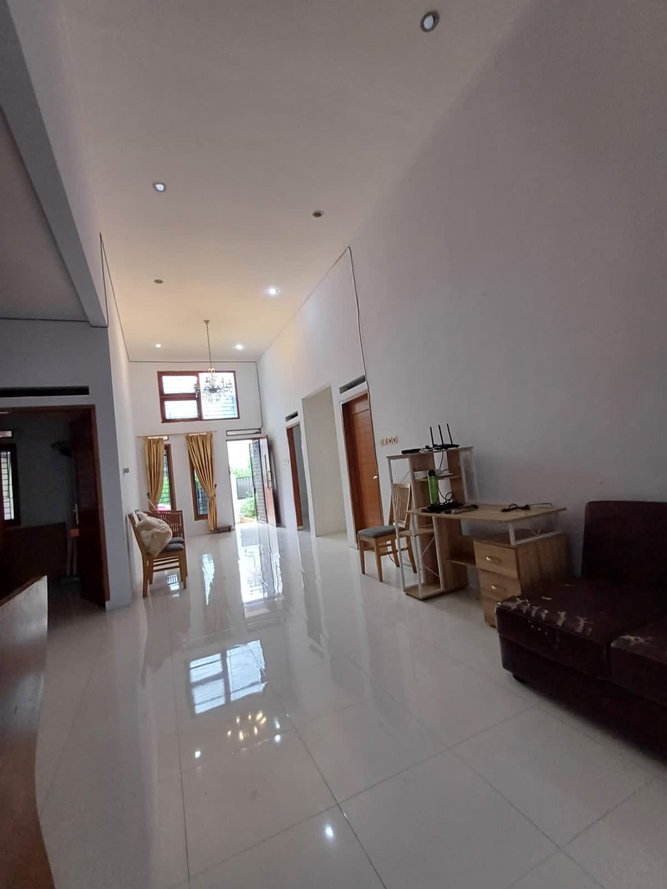 Rumah Rapih, Bagus Lingkunagn aman dan nyaman dalam Cluster.