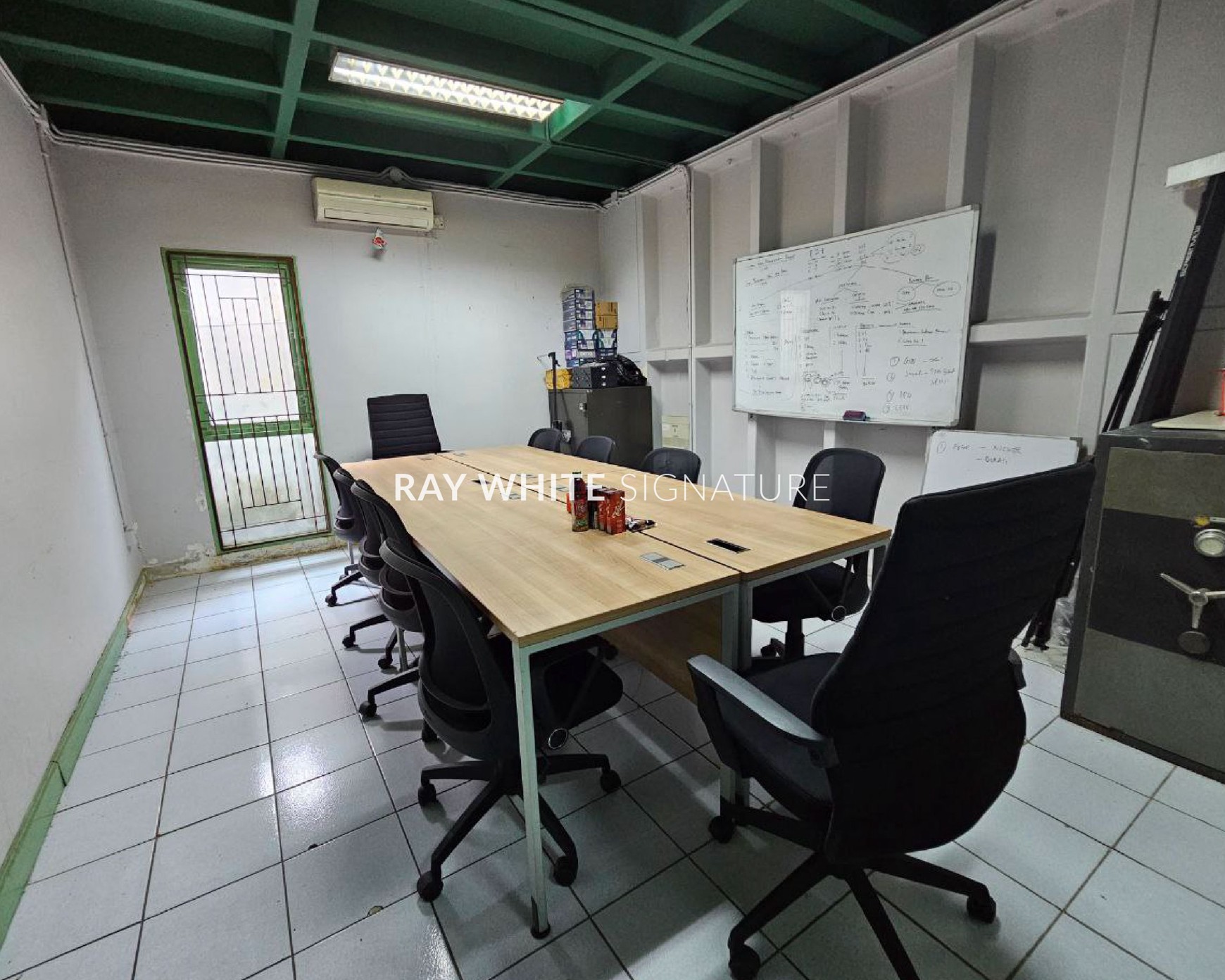 Bangunan Ex Kantor Strategis Zona Komersial di Pangeran Antasari Cilandak