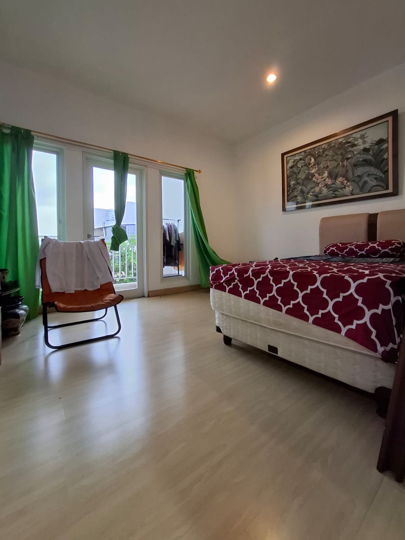 Rumah 2 lantai, bebas banjir siap huni dalam Cluster di Pondok Ranji.