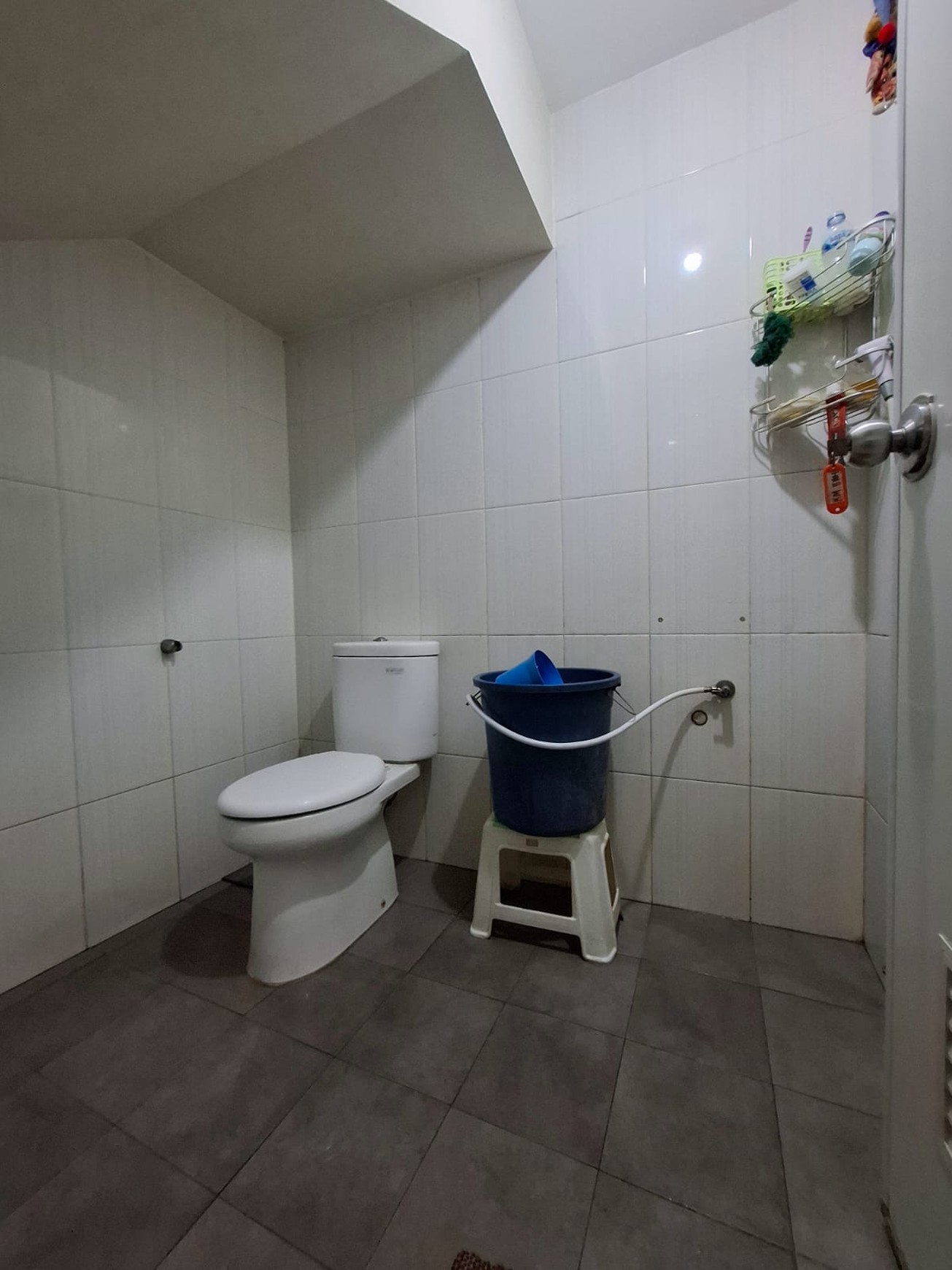 Rumah 2 lantai, bebas banjir siap huni dalam Cluster di Pondok Ranji.