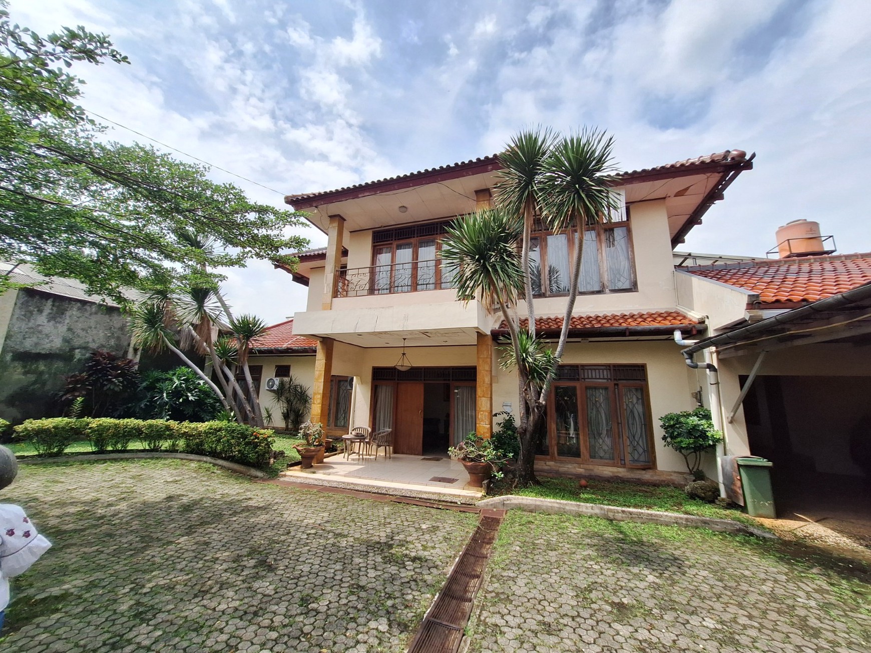 Tanah baru dekat tugu luas 1761 rumah hitung tanah harga cantik