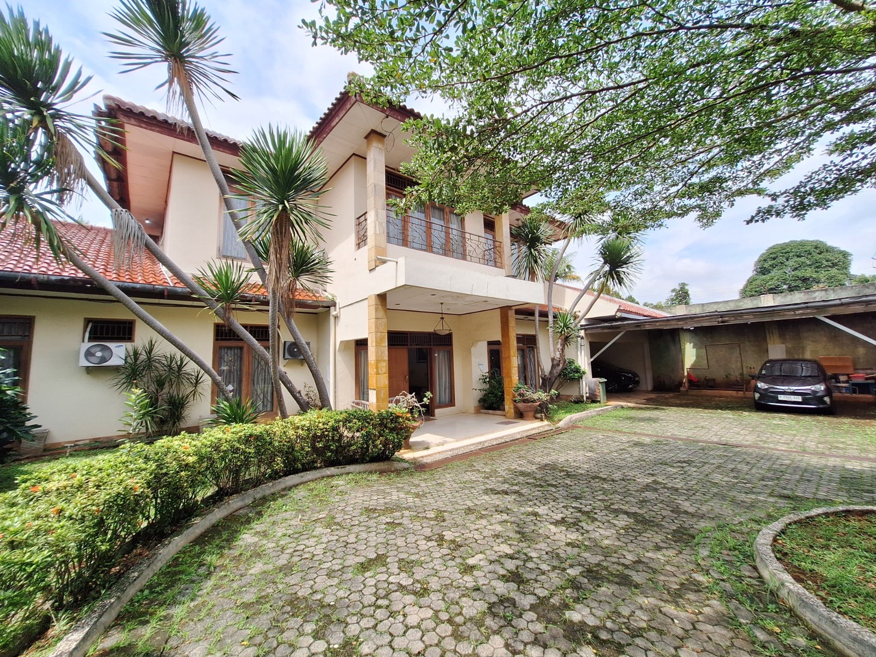 Tanah baru dekat tugu luas 1761 rumah hitung tanah harga cantik